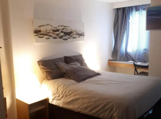 Apartamento Grande De *